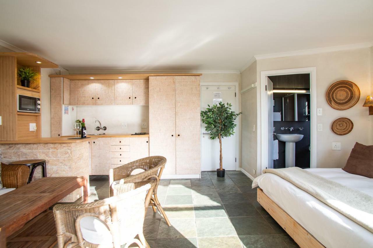African Violet Guest Suites Noordhoek Exterior foto